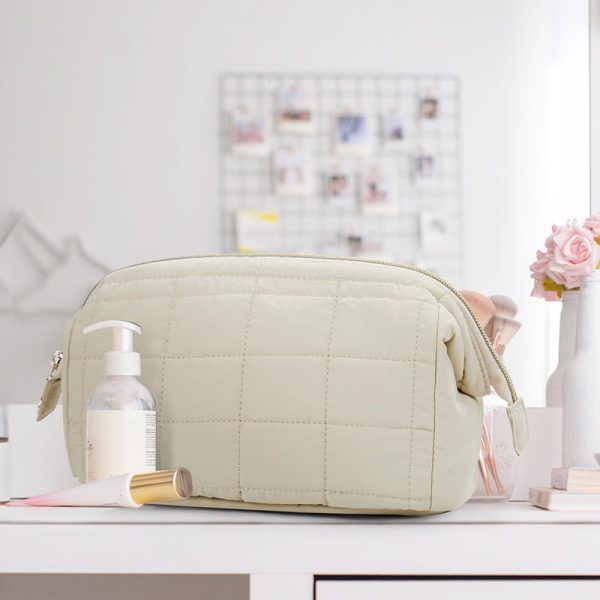 Down makeup bag four colors cosmetic bag Toiletry bag - 图片 7